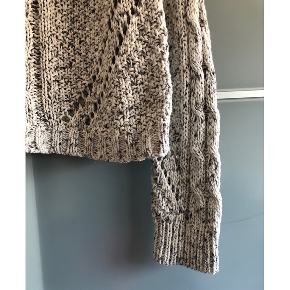 American Eagle Grey Knit Sweater - Picture 5 of 7
